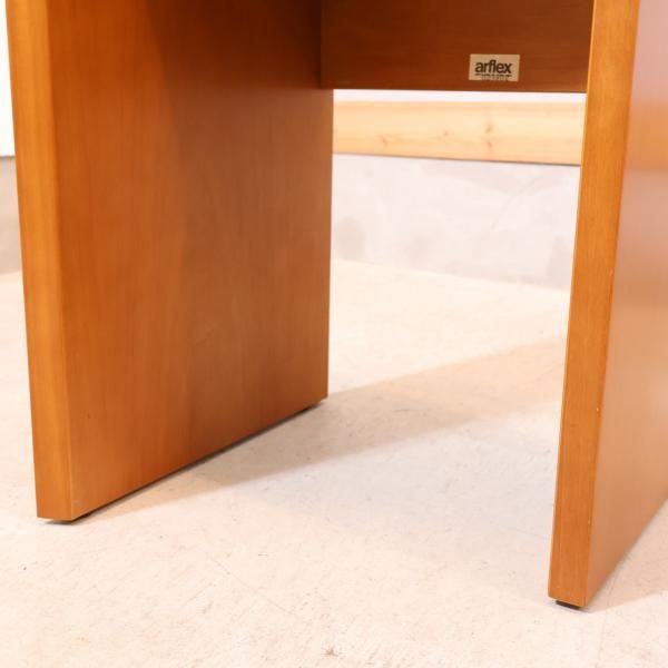 arflex(アルフレックス)のPORTO(ポルト)ネストサイドテーブルです