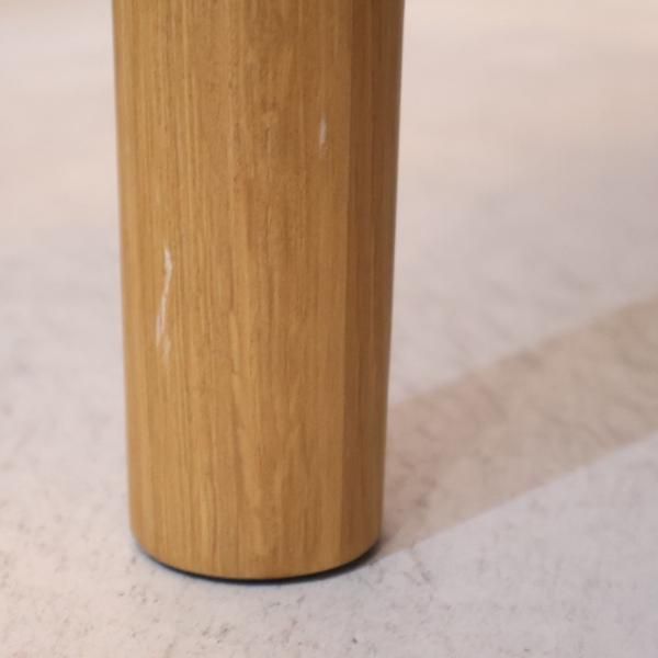 人気の無印良品(MUJI)のオーク材を使用したリビングダイニング背付き