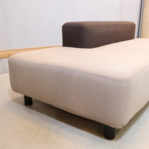 人気の無印良品(MUJI)のソファベンチです。高さを抑えた圧迫感を感じ