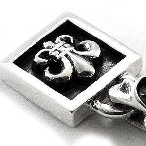 クロムハーツ（Chrome Hearts）ペンダント フレームド BSフレア