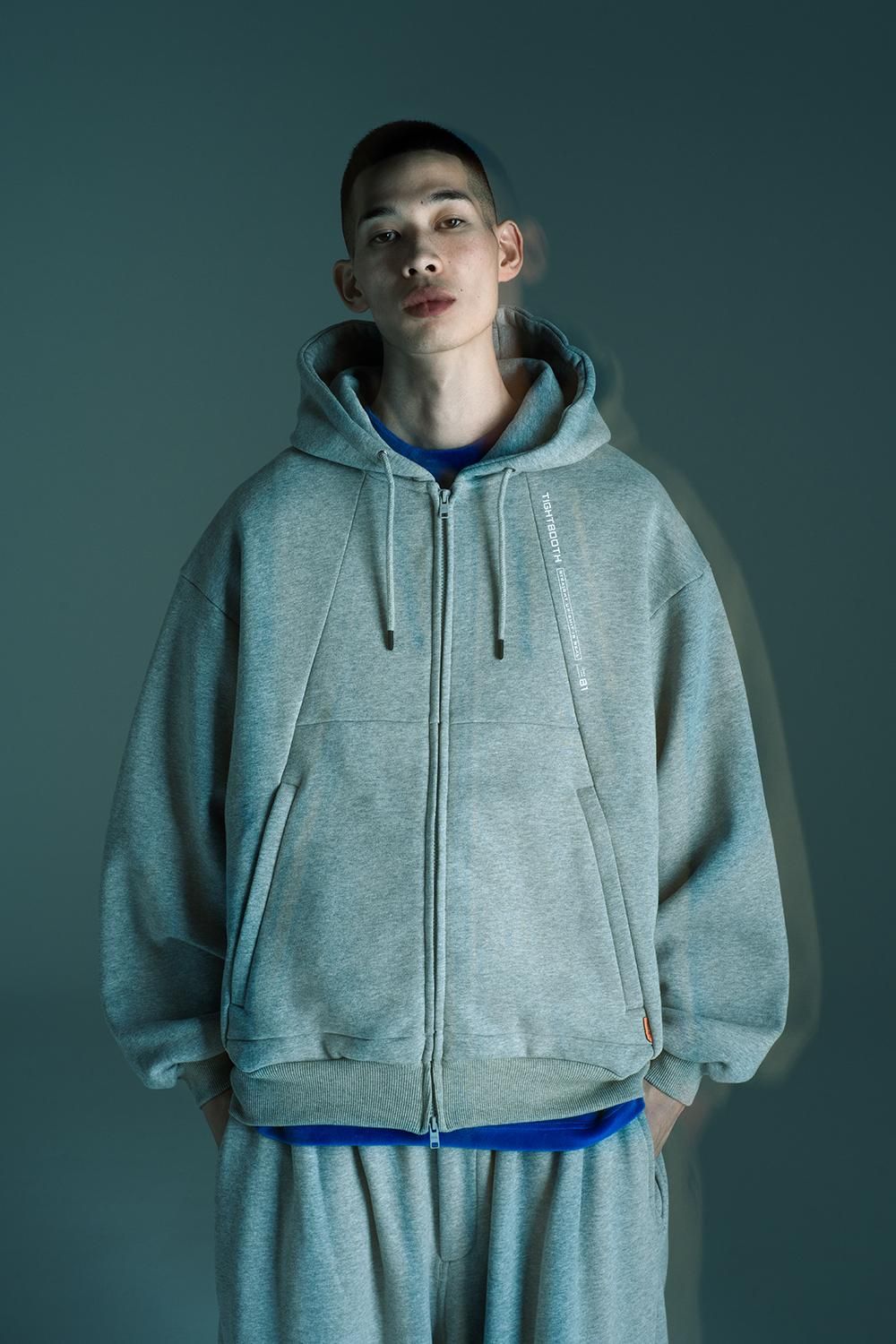 PYRAMID ZIP HOODIE - TIGHTBOOTH® タイトブース オフィシャルウェブサイト