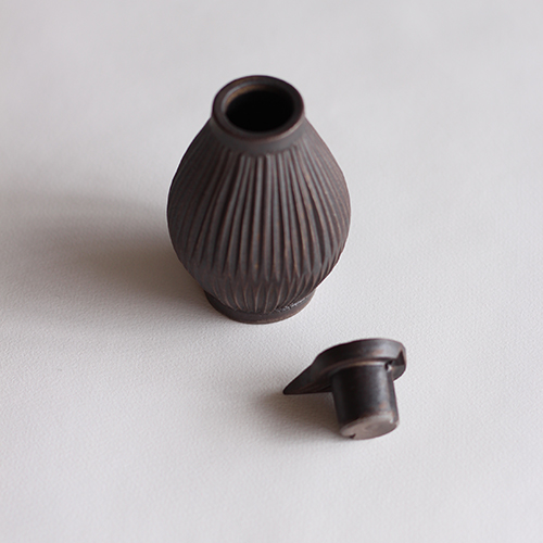 うつわの店 IZUMO [utsuwa] online shop｜大江憲一 鉄釉醤油差し