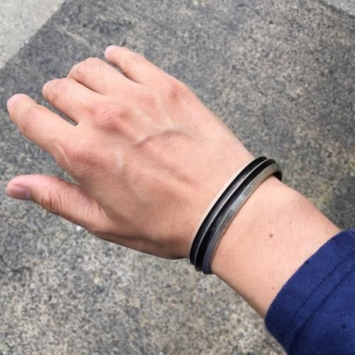 Tom Hawk “Silver Double-Line Bangle