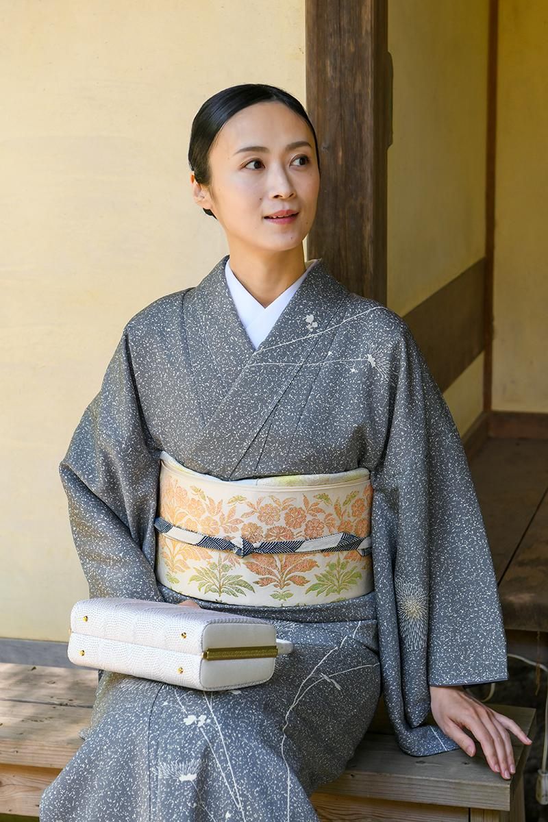 銀座【帯5790】龍村平蔵製 本袋帯 白色 銘「宝鏡唐華文」 - 銀座きもの