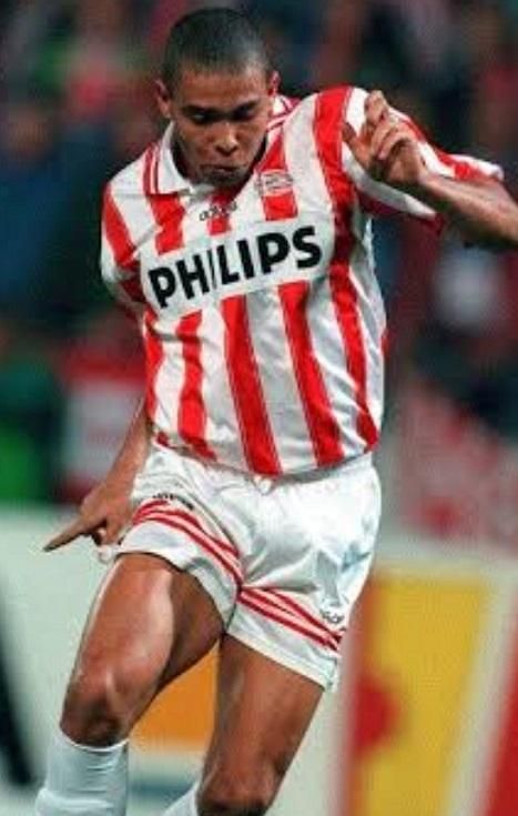 PSVアイントフォーヘン（H）94/95 ロナウド＃9Eredivisie用