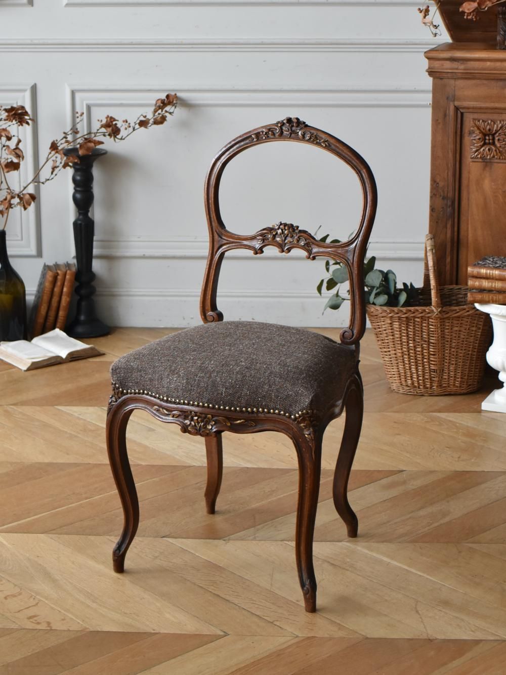 バルーンバックチェア.26 アンティークチェア 小椅子 小花模様 インテリア