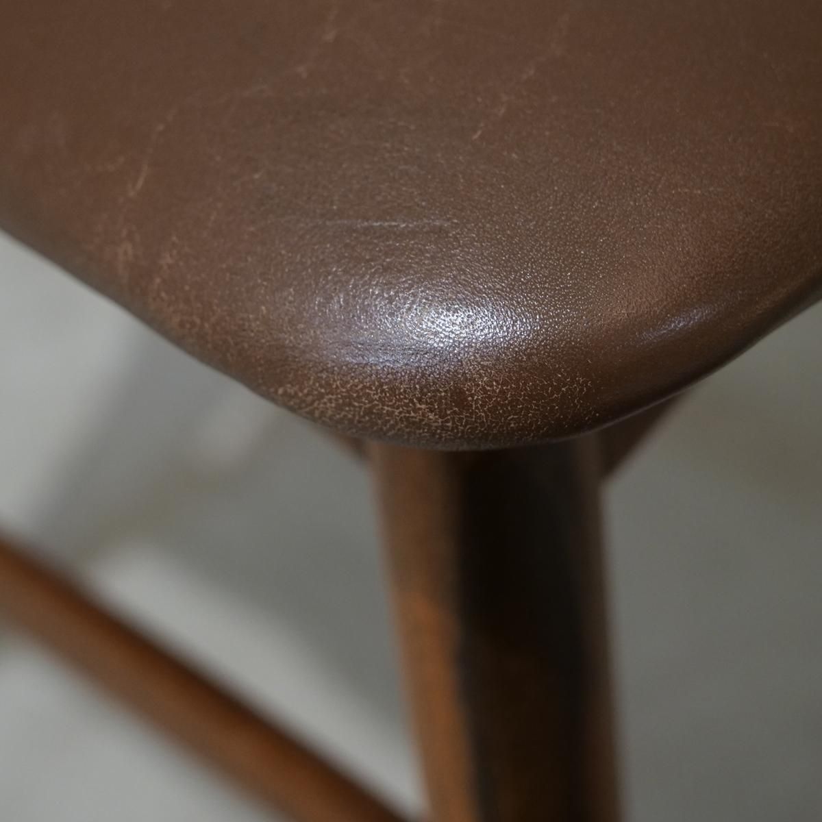 UD7039｜ダイニングチェア（EVA CHAIR）チェア(革）Niels Koefoed