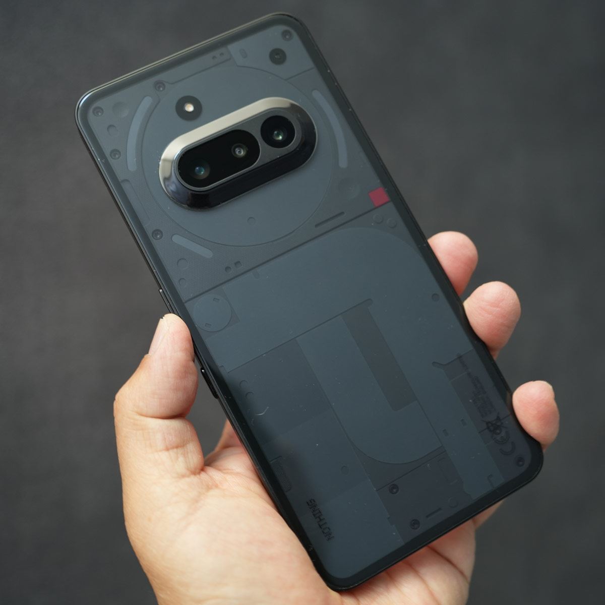 買って損なし”の実力派「Nothing Phone（3a）」はデザインも中身も