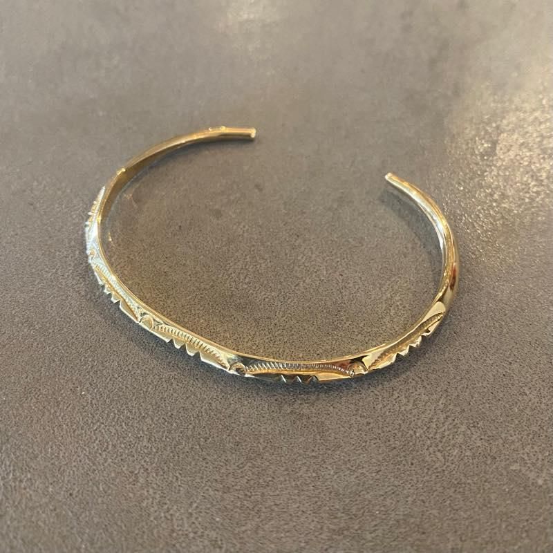 18K Extra Thin Triangle Bangle -3 Point- | LARRY SMITH - ラリー