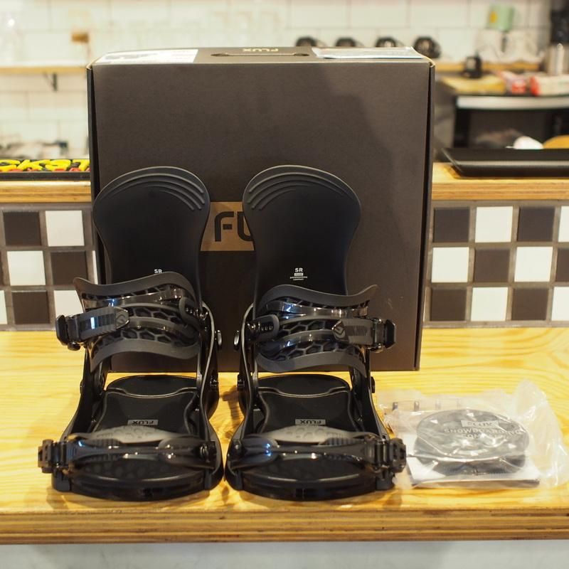 FLUXビンディング SR Mサイズ | マットブラック - TRIAL SurfFamily
