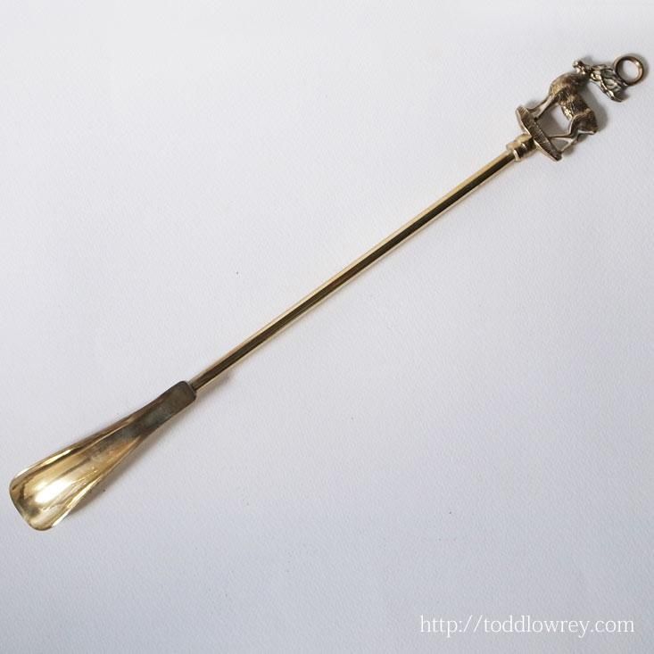 金色の牡鹿が佇むシューホーン / Vintage Brass Shoe Horn with Deer