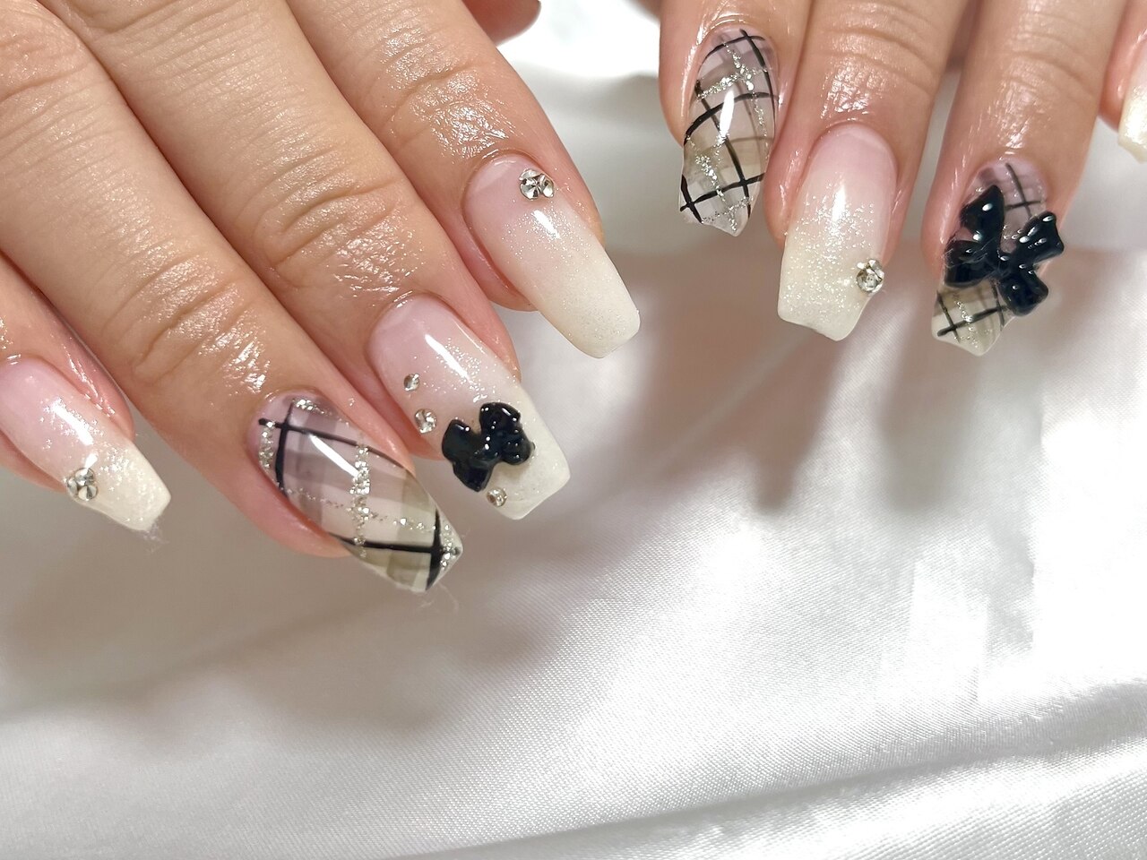 2026年春トレンド】ホワイト ワンカラーのネイルデザイン集｜人気順