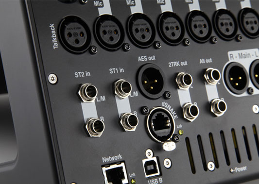 ライブやスタジオで使えるプロクオリティーのコンパクト・デジタル