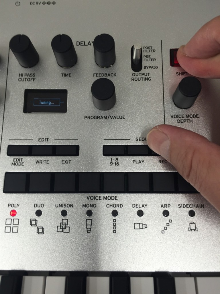 ポリフォニック・アナログ・シンセサイザー KORG minilogue