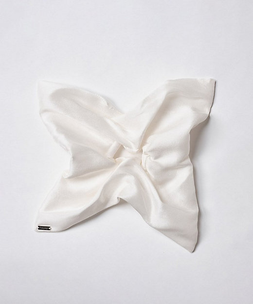 heyep｜Silk Square Medium Scrunchie