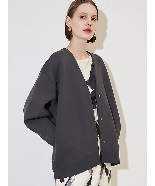 V－NECK FORM CD | ELENDEEK/エレンディーク | 三越伊勢丹