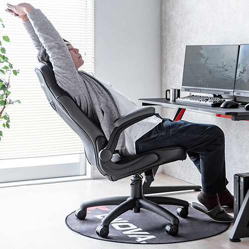 ゲーミングチェア 跳ね上げ式アームレスト ロッキング PVCレザー生地