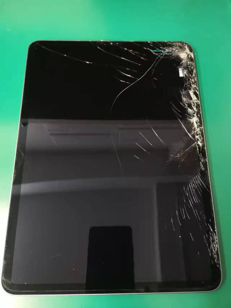iPad Pro 11インチ(第1世代) 画面破損 映らない 液晶漏れ データ