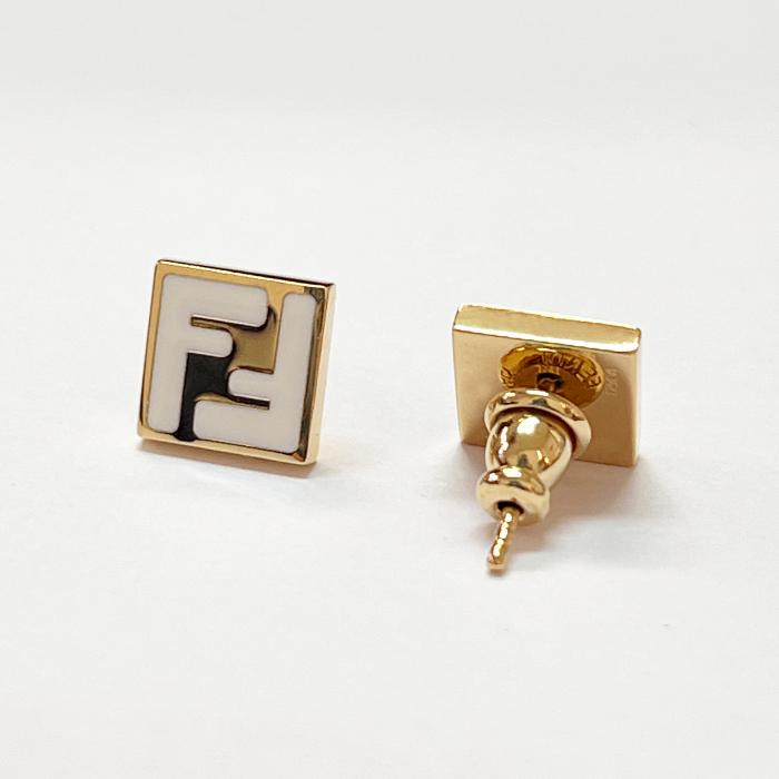 FENDI（フェンディ） フォーエバー ピアス ゴールドカラー ロゴ