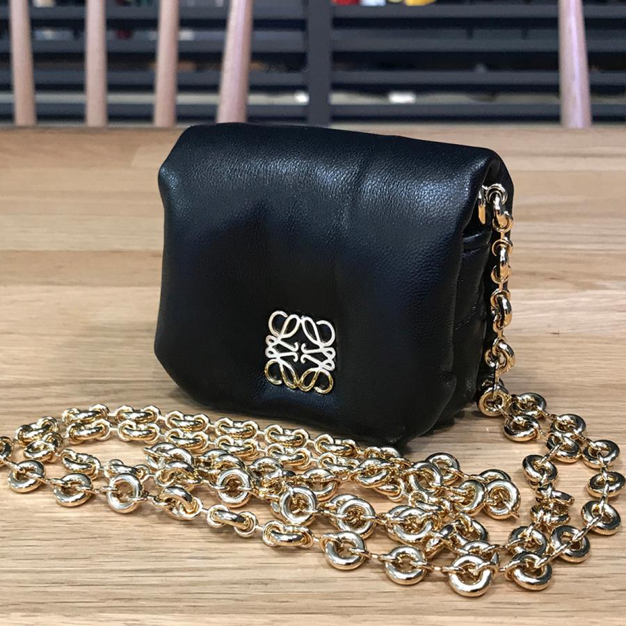 LOEWE（ロエベ） 【新品未使用】ロエベ パファー ゴヤ ケース