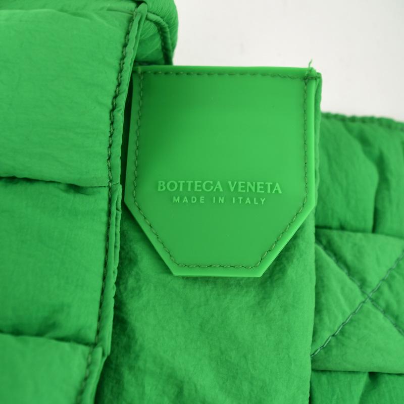 BOTTEGA VENETA（ボッテガ・ヴェネタ） バッグ ショルダーバッグ パ