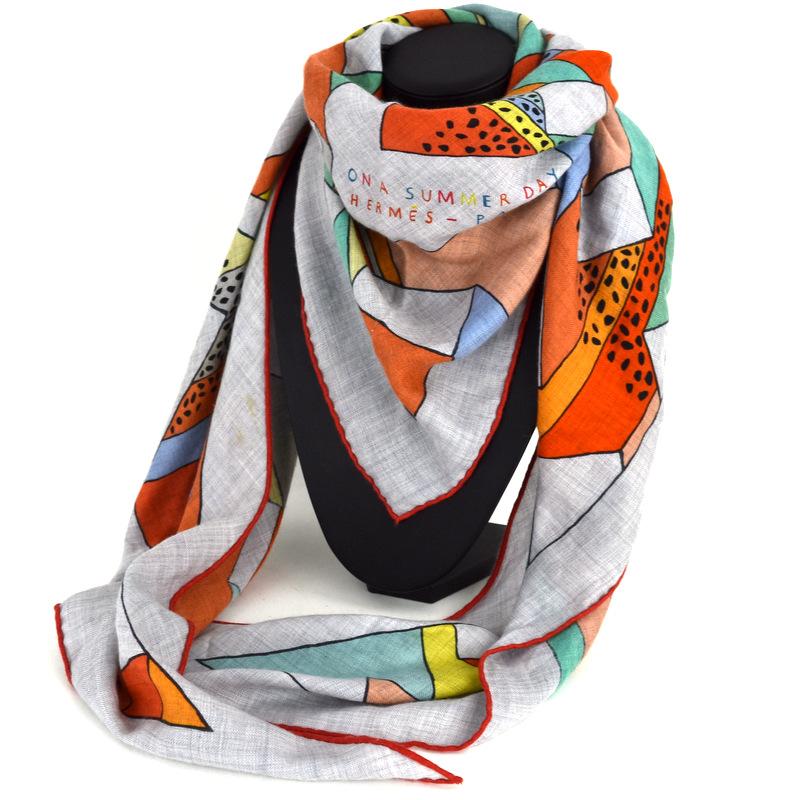 HERMES（エルメス） トライアングルジェアン ストール スカーフ