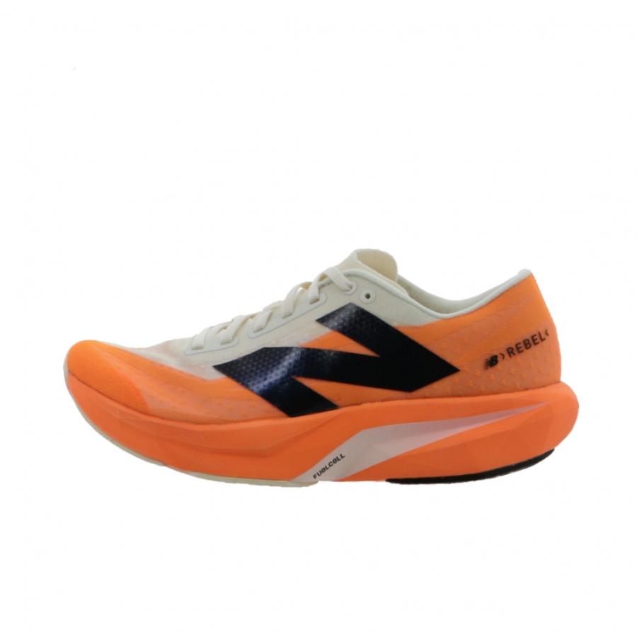 New Balance（ニューバランス） FuelCell Rebel v4 フューエルセル
