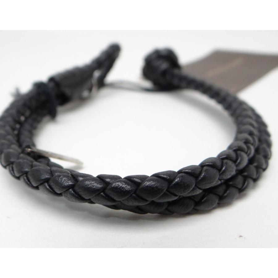 BOTTEGA VENETA（ボッテガ・ヴェネタ） イントレチャート レザー