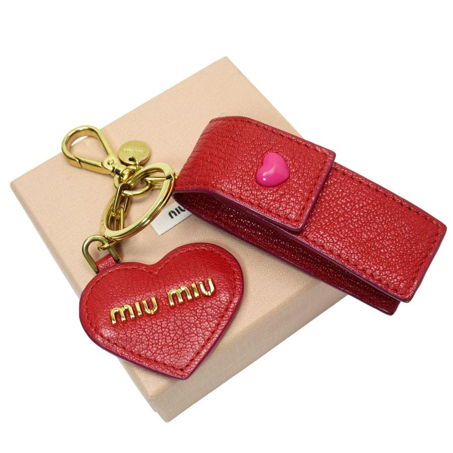 miu miu（ミュウミュウ） キーリング リップケース 型押しレザー