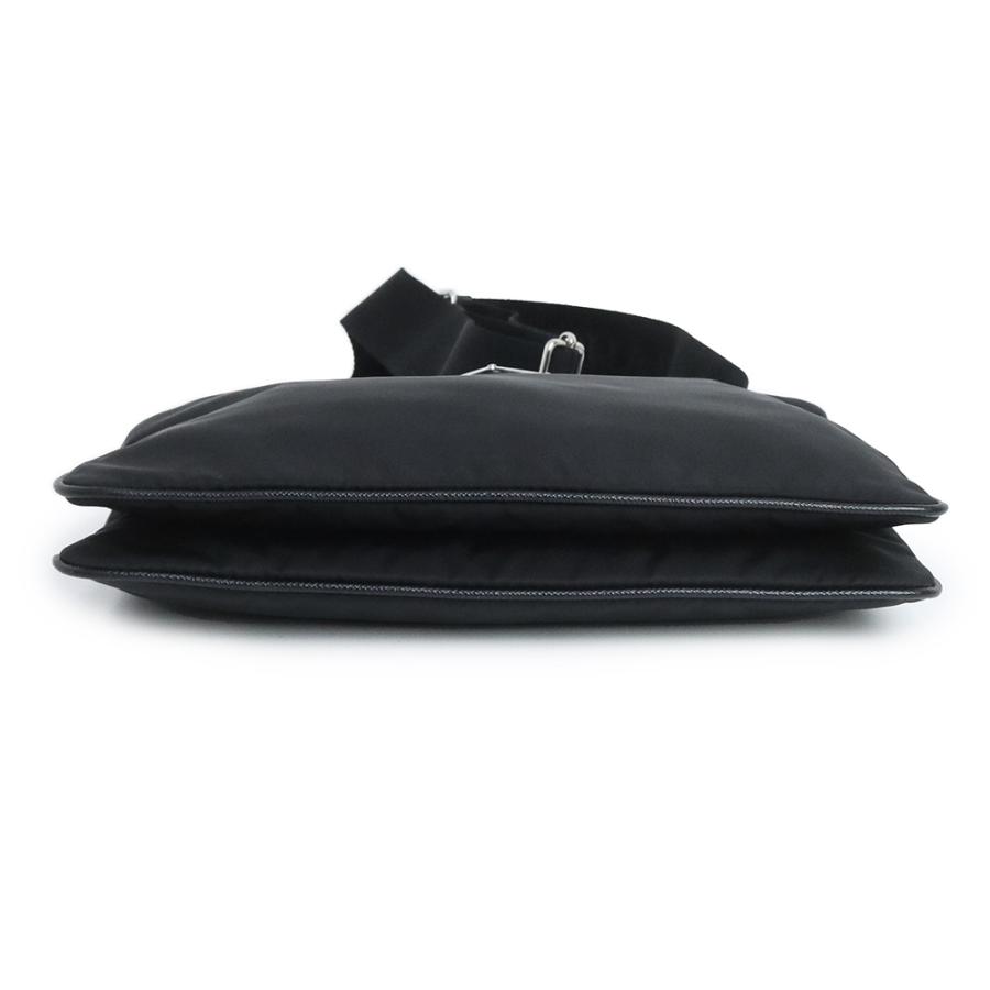 PRADA（プラダ） （中古）プラダ 三角ロゴプレート ショルダーバッグ