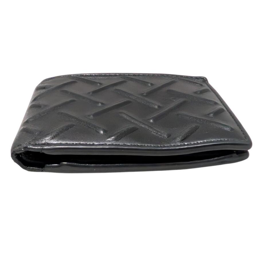 BOTTEGA VENETA（ボッテガ・ヴェネタ） 財布 エンボス 型押し レザー