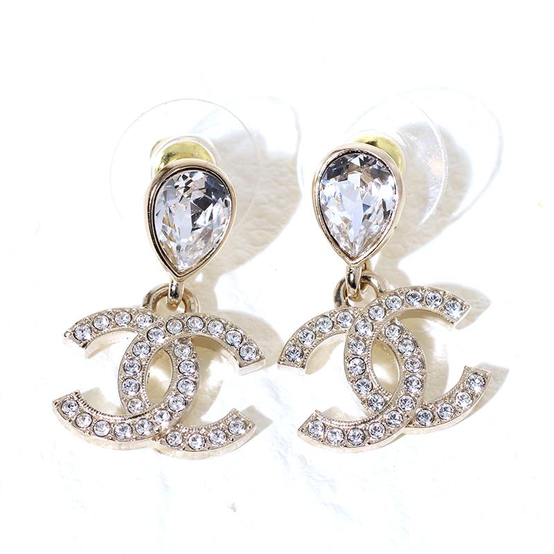 CHANEL（シャネル） ピアス CCマーク ダブルC メタル&ストラス ライン