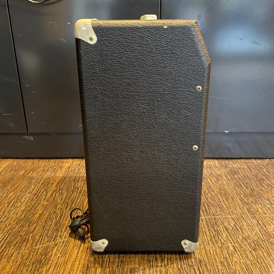 Fender（フェンダー） Fender Bassman 15 Bass Amplifier ベースアンプ