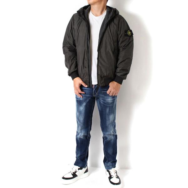 STONE ISLAND（ストーン アイランド） 24AWモデル バッジワッペン付き