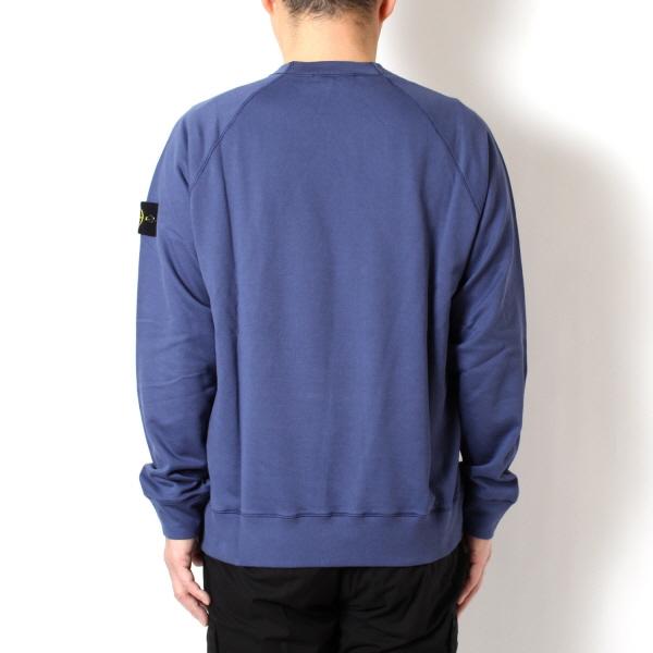 STONE ISLAND（ストーン アイランド） 25SSモデル バッジワッペン付き