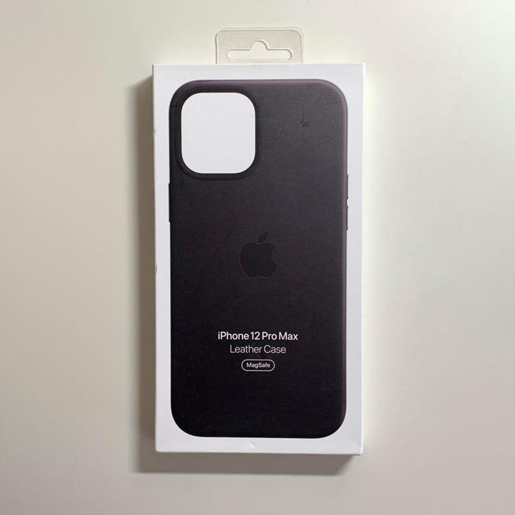 Apple純正 MagSafe対応 iPhone 12 Pro Max レザーケース・ブラック