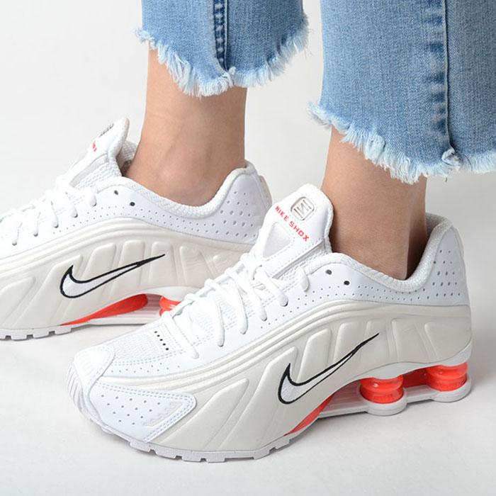 NIKE（ナイキ） NIKE SHOX R4 エア ショックス ウィメンズ レディース