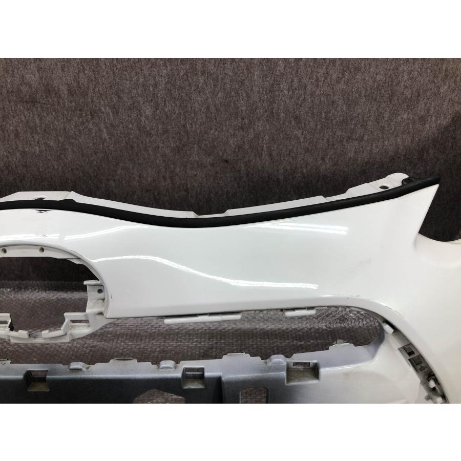 トヨタ アクア NHP10 中期 純正 フロントバンパー 52119-52A10