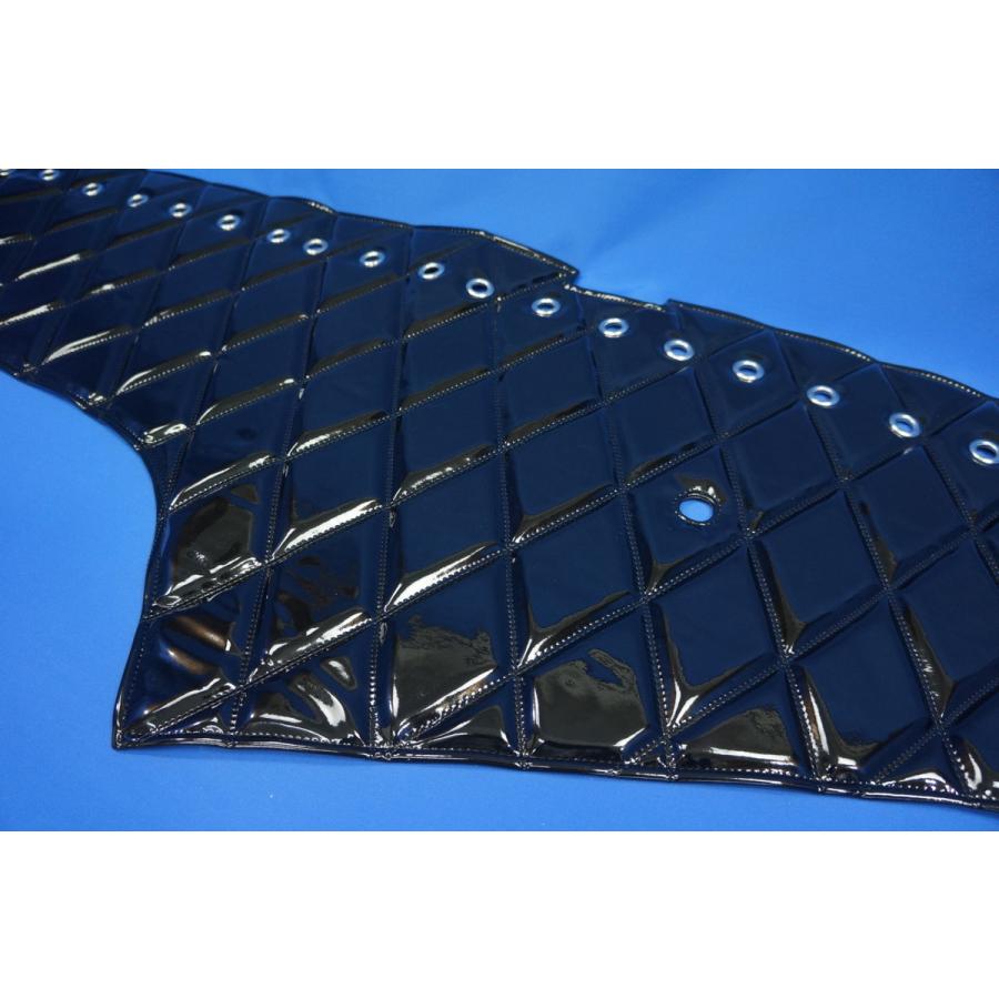 UDパーフェクトクオン用 リング付 ダッシュマット ブラック