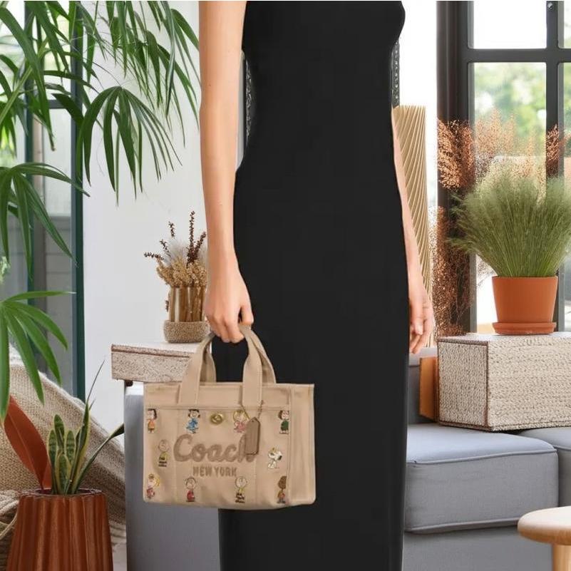COACH（コーチ） COACH x ピーナッツ コラボ スヌーピー トート バッグ