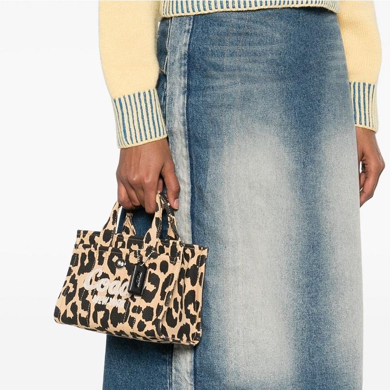 COACH（コーチ） バッグ トートバッグ ショルダーバッグ 斜め掛け