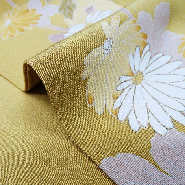 訪問着 着物 中古 正絹 袷 金駒刺繍 花の図 流水 やや薄い芥子色 多色