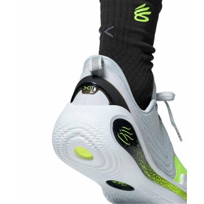 UNDER ARMOUR（アンダーアーマー） バスケットシューズ メンズ カリー