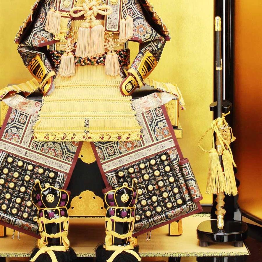 5月人形 五月人形 お祝い 鎧飾り 12号 平飾り台付 屏風付 黒塗 金箔 京