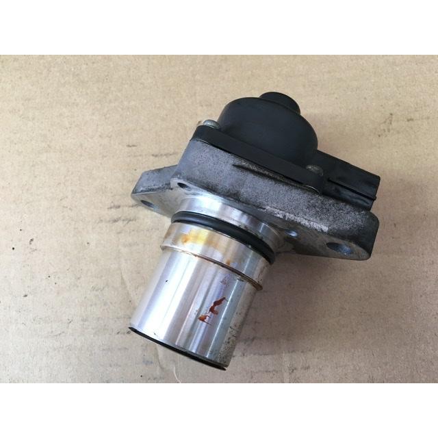 EGR バルブ キューブ YZ11 ニッサン 純正 HR15 14710-ED000 排気 ガス