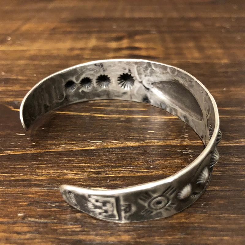 Vintage Native American Navajo Fred Harvey Style Coin Silver Cuff