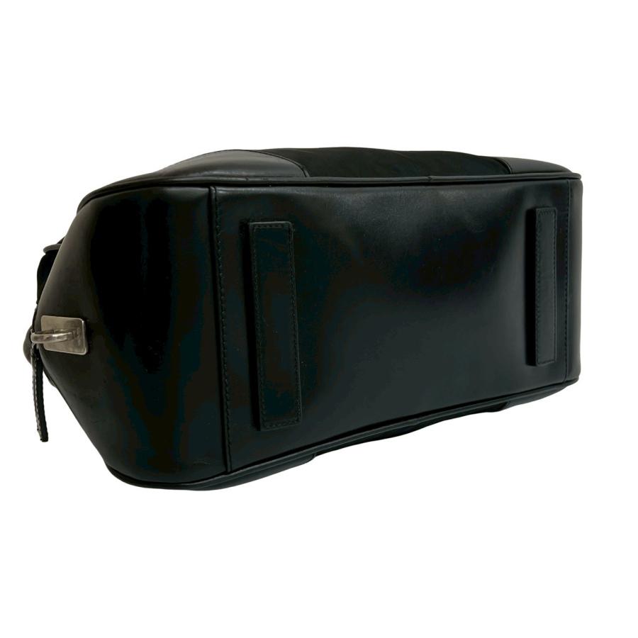 PRADA（プラダ） 極 美品 鍵付き 三角ロゴ 金具 ナイロン レザー 本革