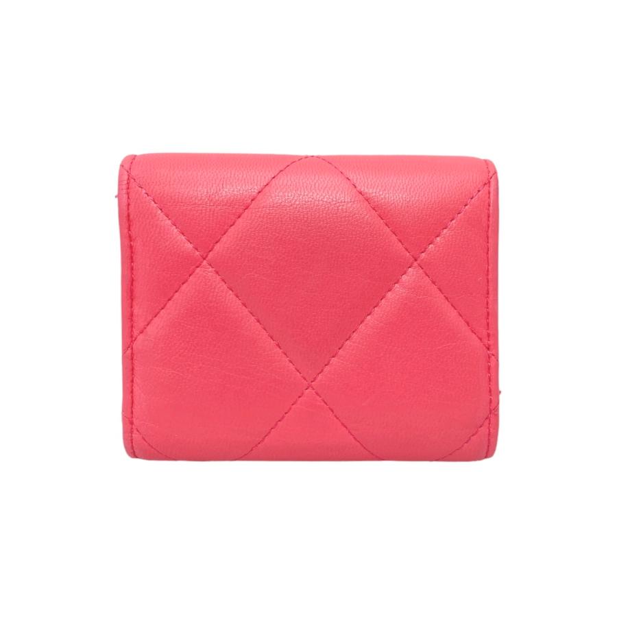 CHANEL（シャネル） シャネル19 3つ折り財布 スモールフラップ