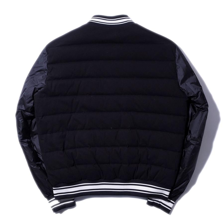 MONCLER（モンクレール） リバーシブル ライトダウンジャケット