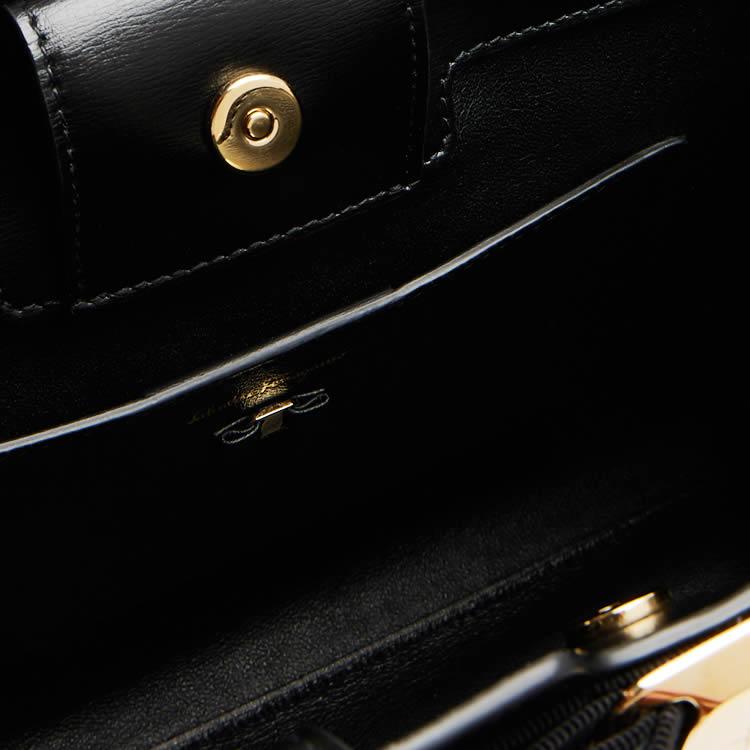 FERRAGAMO（フェラガモ） Salvatore Ferragamo バッグ ハンドバッグ